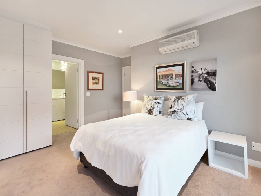 3 Bedroom Property for Sale in Mouille Point Western Cape